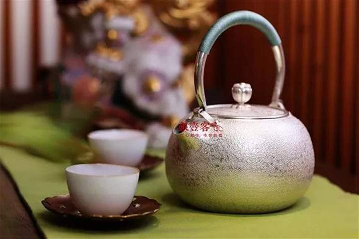 这样的银壶才称得上美物