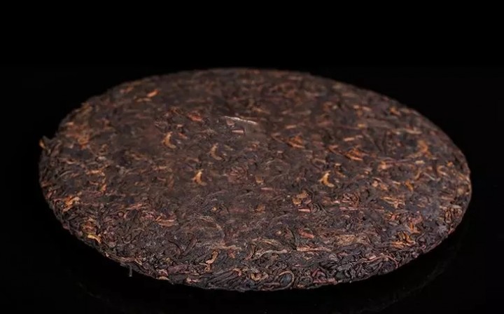 普洱茶的前发酵和后发酵各是什么，普洱茶发酵工艺流程