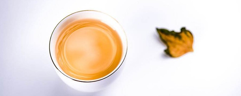 普洱熟茶的功效与禁忌，每天喝熟普洱茶的好处和坏处