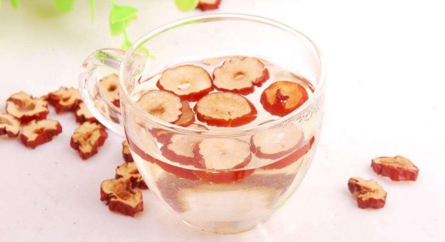 山楂红枣茶功效与禁忌