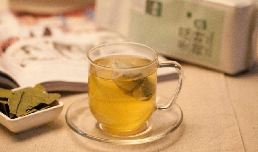 荷花茶的功效与禁忌