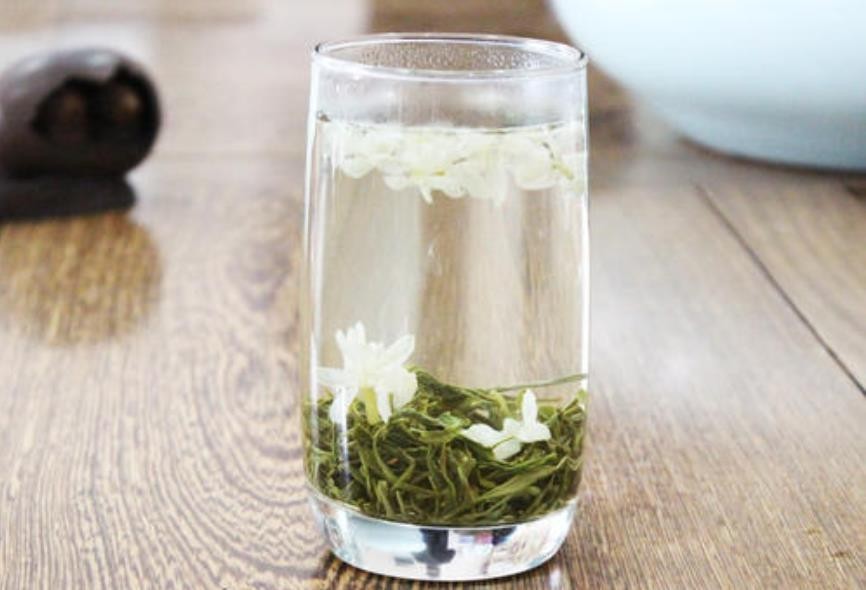 女人喝茉莉茶叶的功效与作用