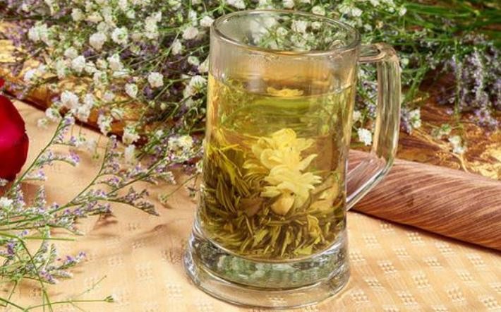 菊花绿茶一起喝的功效