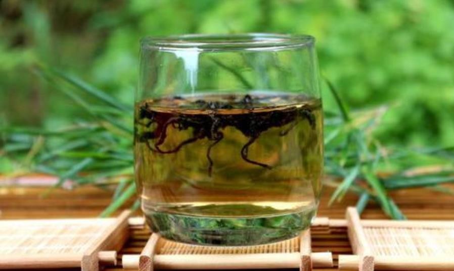 杜仲茶的功效与作用和禁忌