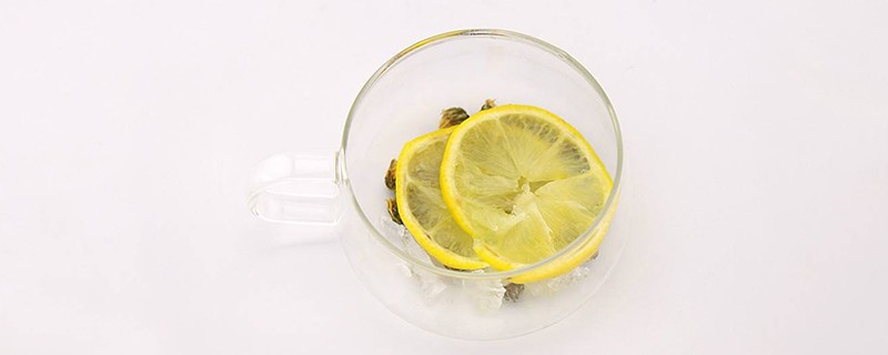 柠檬和菊花泡水的功效与禁忌，柠檬和菊花泡茶有什么功效