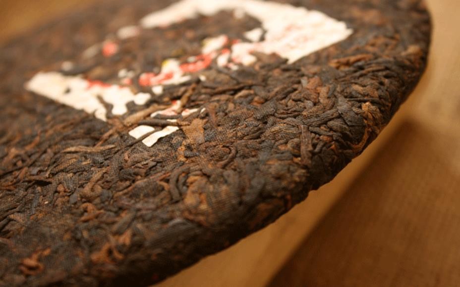 夏天喝熟普洱茶功效与作用