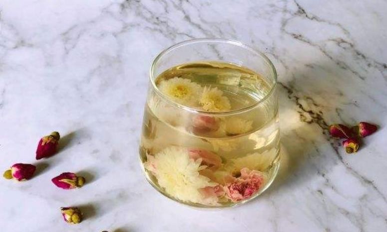 胎菊和玫瑰花泡在一起有什么功效