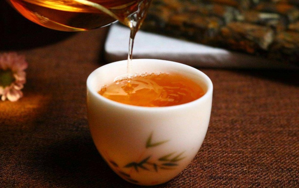 月光白茶的功效