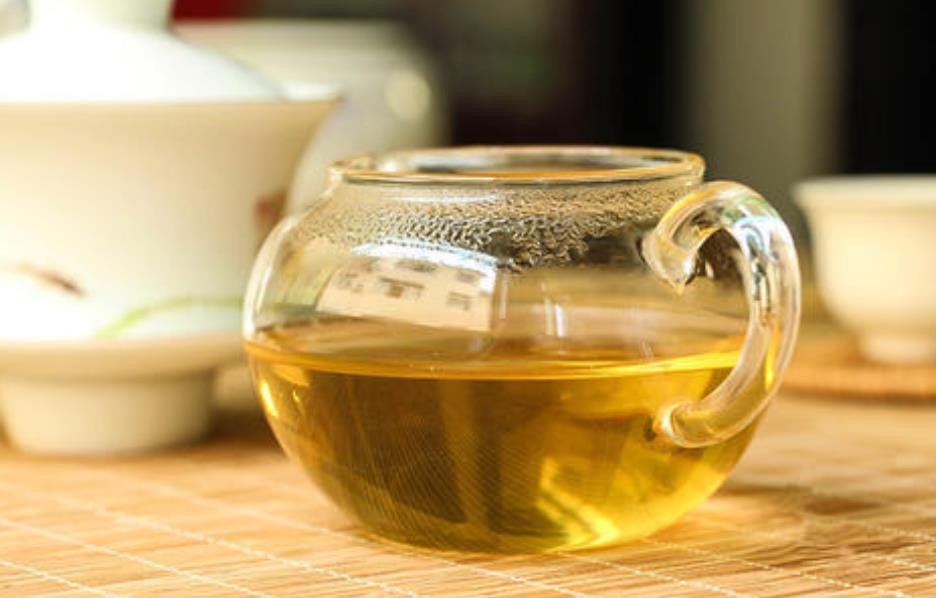 滇红茶与金骏眉的作用与功效