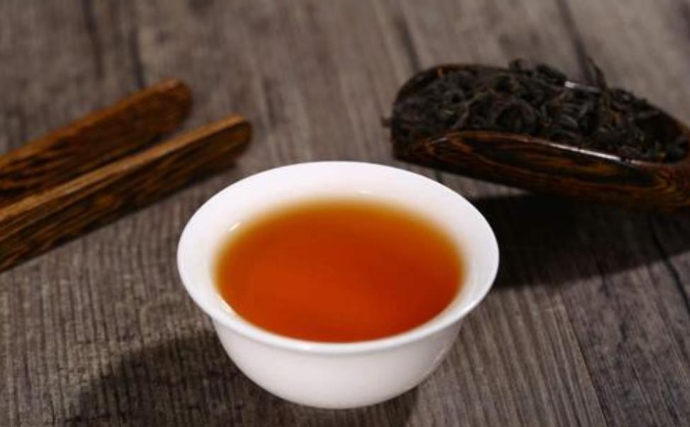 女人喝红茶的功效绿茶影响睡眠吗