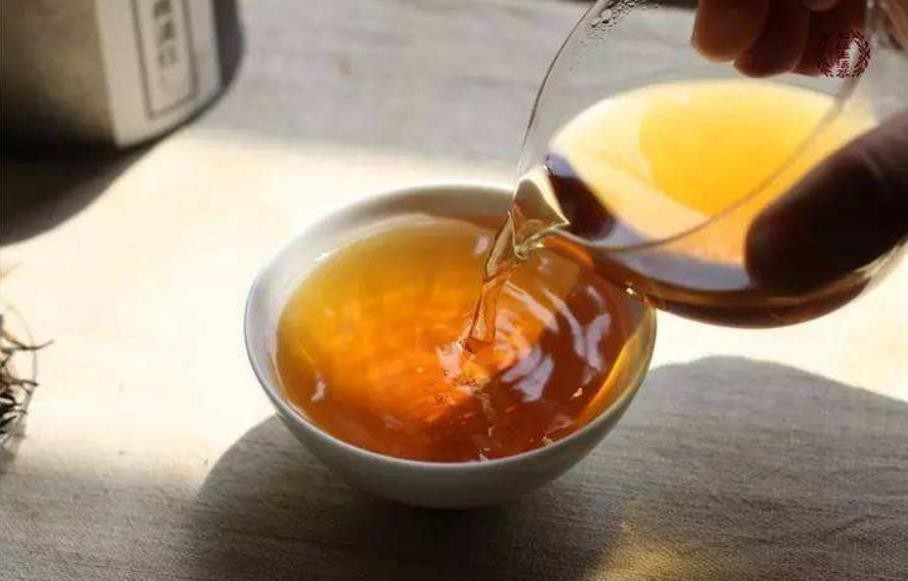 金骏眉和滇红茶的区别