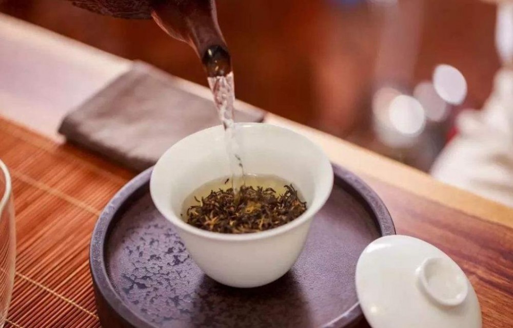 绿茶红茶的功效分别是什么