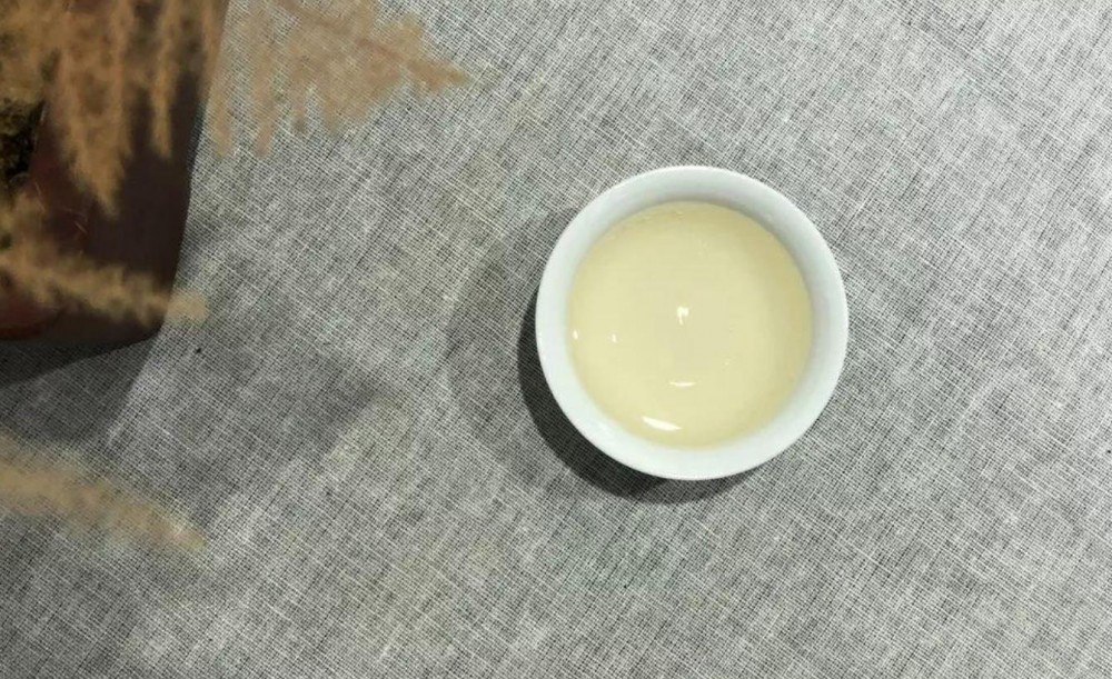 白毫银针和白牡丹区别