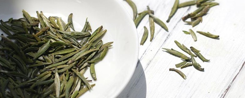 喝竹叶青茶有什么好处，女性喝竹叶青的好处和坏处