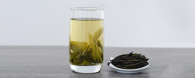 苦丁茶泡水喝的功效，苦丁茶的好处和作用