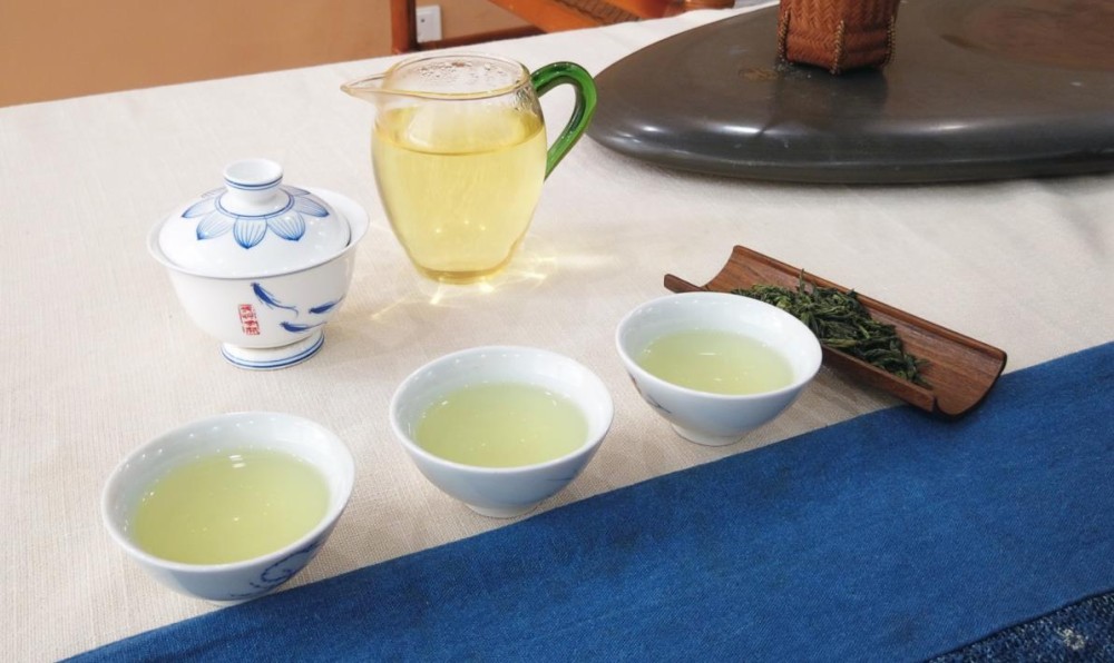 （六安瓜片茶汤）